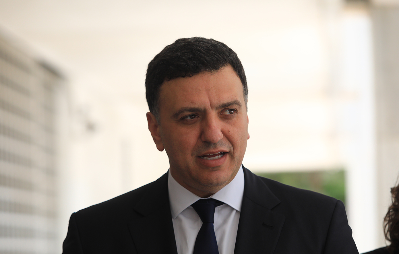 Κικίλιας για λιμενικούς: Για κάτι παραπάνω από 1.000 ευρώ παλεύουν με πατριωτισμό και αξιοπρέπεια μέσα στα κύματα