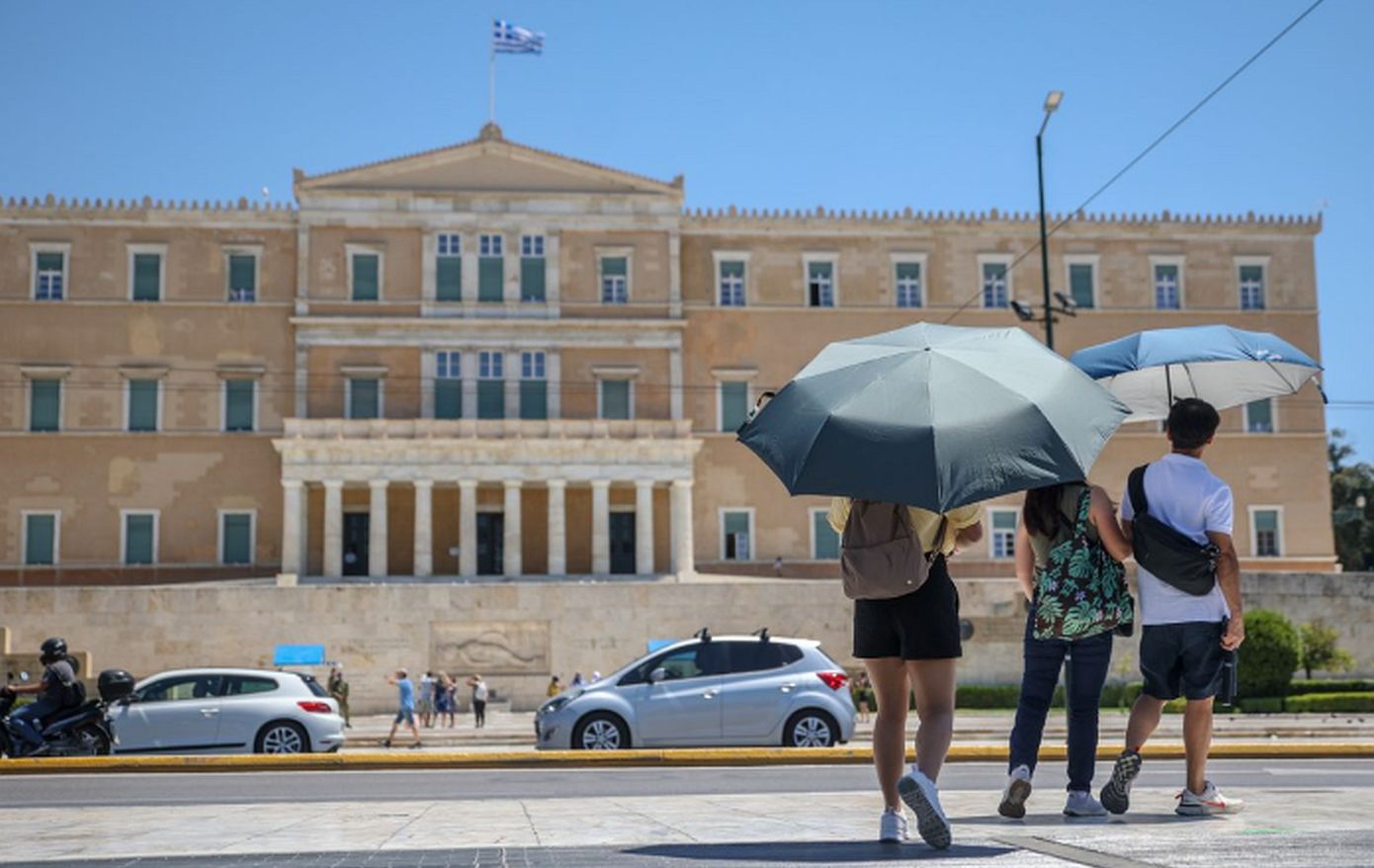 Υπουργείο Εργασίας: Έκτακτα μέτρα προστασία των εργαζομένων στον ιδιωτικό τομέα από τον καύσωνα τη Δευτέρα 7 Ιουλίου